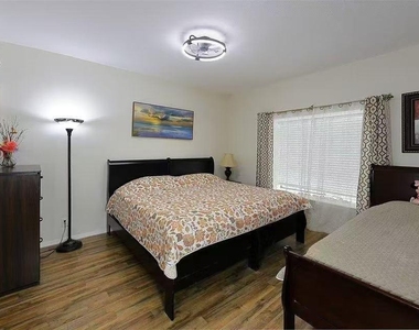 2213 S Braeswood Blvd - Photo Thumbnail 14