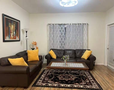 2213 S Braeswood Blvd - Photo Thumbnail 4