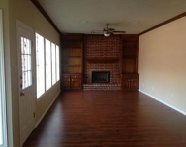 1001 Minnesota Street - Photo Thumbnail 1