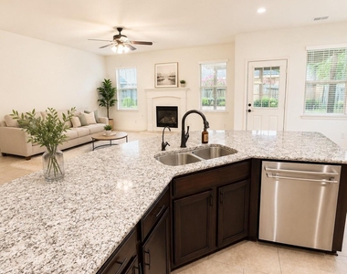 6151 Harmony Park Lane - Photo Thumbnail 9