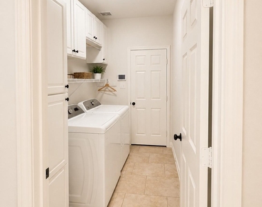 6151 Harmony Park Lane - Photo Thumbnail 16