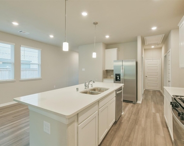17418 Rosette Grass Drive - Photo Thumbnail 11