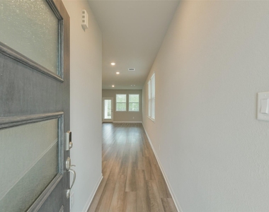 17418 Rosette Grass Drive - Photo Thumbnail 3