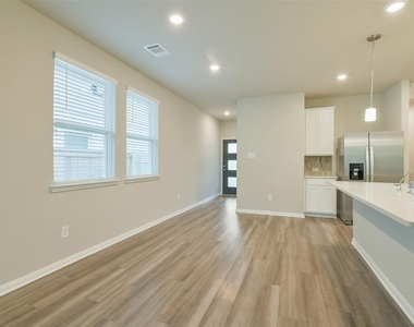17418 Rosette Grass Drive - Photo Thumbnail 15
