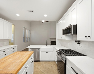 27118 White Sage Cove Lane - Photo Thumbnail 12