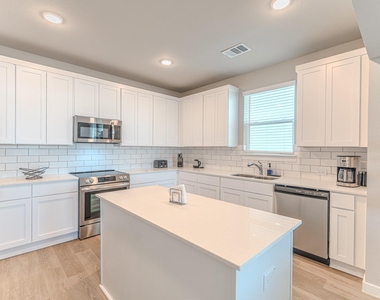494 S Centro Circle - Photo Thumbnail 5