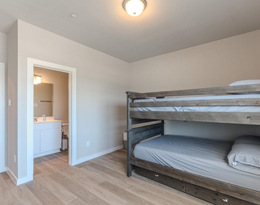 494 S Centro Circle - Photo Thumbnail 23