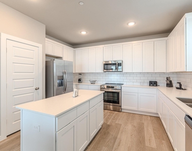 494 S Centro Circle - Photo Thumbnail 8