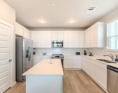494 S Centro Circle - Photo Thumbnail 9