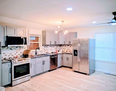 401 Trichelle Street - Photo Thumbnail 5