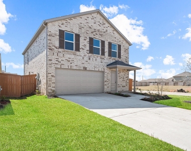 1102 Rustic Willow Drive - Photo Thumbnail 2