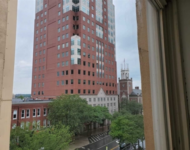 819 Elm - Photo Thumbnail 8