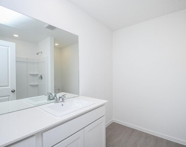 26914 Rosebay Woods - Photo Thumbnail 9