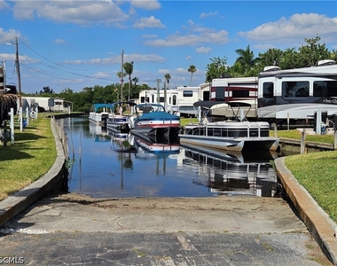 5558 Palm Beach Boulevard - Photo Thumbnail 34