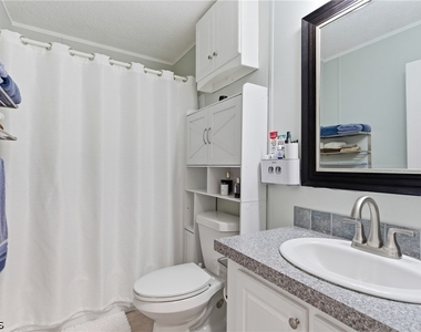 5558 Palm Beach Boulevard - Photo Thumbnail 9