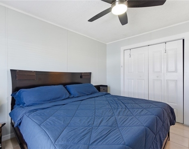 5558 Palm Beach Boulevard - Photo Thumbnail 7