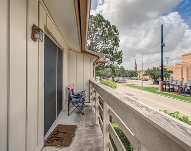 823 S Ripple Creek Drive - Photo Thumbnail 29