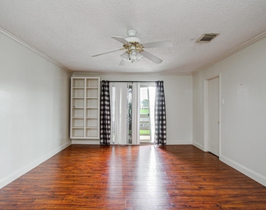 823 S Ripple Creek Drive - Photo Thumbnail 25