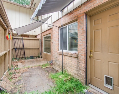 823 S Ripple Creek Drive - Photo Thumbnail 19