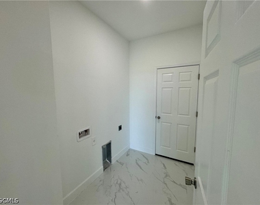1208 Nw 25th Place - Photo Thumbnail 29