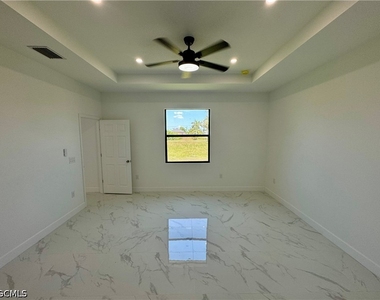 1208 Nw 25th Place - Photo Thumbnail 13