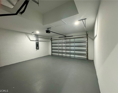 1208 Nw 25th Place - Photo Thumbnail 30