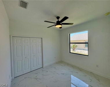 1208 Nw 25th Place - Photo Thumbnail 18