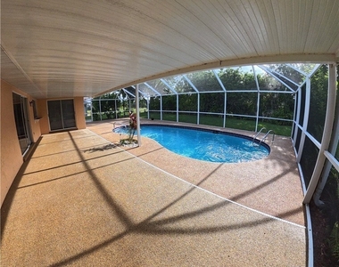 546 Whispering Wind Bend - Photo Thumbnail 22