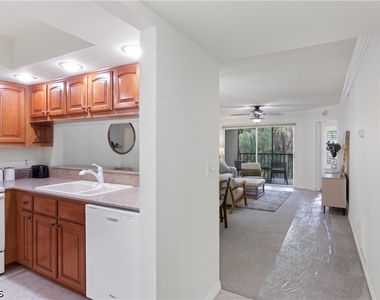 15126 Parkside Drive - Photo Thumbnail 19