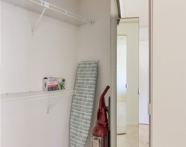 15126 Parkside Drive - Photo Thumbnail 22