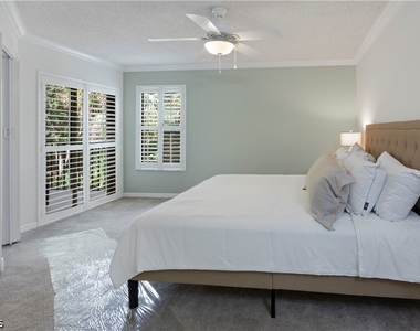 15126 Parkside Drive - Photo Thumbnail 12