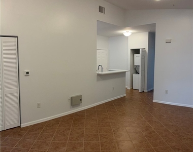 15401 Bellamar Circle - Photo Thumbnail 6