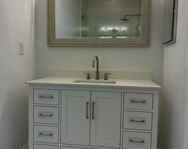 15401 Bellamar Circle - Photo Thumbnail 9