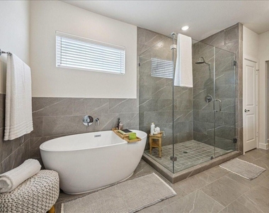 1508 Colonial Gorge Drive - Photo Thumbnail 9