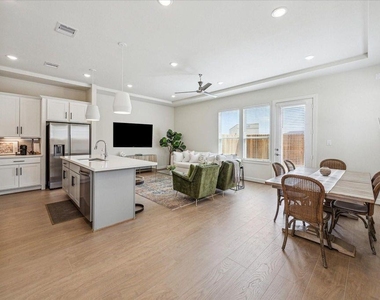 1508 Colonial Gorge Drive - Photo Thumbnail 3