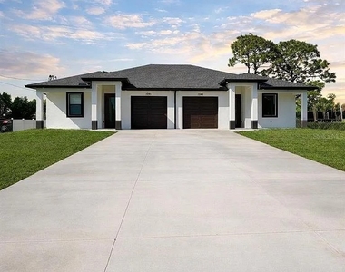 1041/1043 Albany Avenue - Photo Thumbnail 9