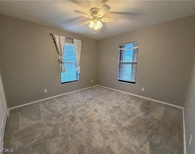 2121 Se 1st Terrace - Photo Thumbnail 12