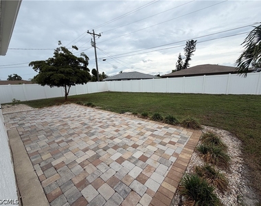 2121 Se 1st Terrace - Photo Thumbnail 13