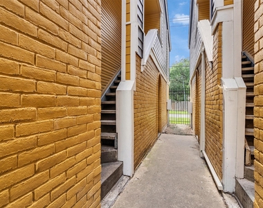 12658 Ashford Meadow Drive - Photo Thumbnail 13