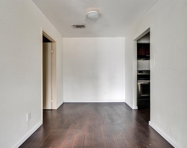 12658 Ashford Meadow Drive - Photo Thumbnail 2