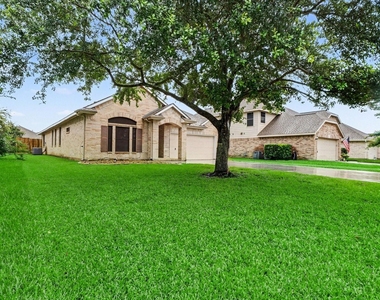 8410 Piping Rock - Photo Thumbnail 2