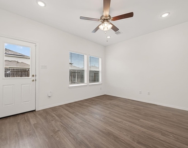 23226 Spring Genesis Ln - Photo Thumbnail 3