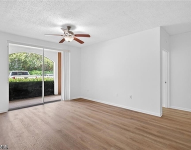 1200 Reserve Way - Photo Thumbnail 3