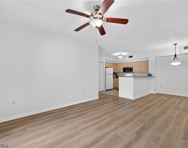 1200 Reserve Way - Photo Thumbnail 5