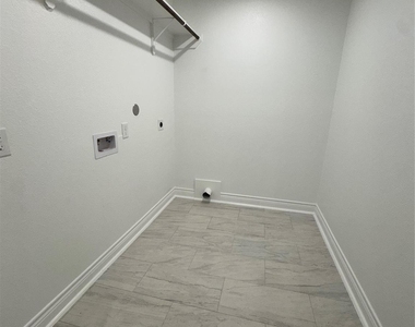 12869 Andromeda Court - Photo Thumbnail 20
