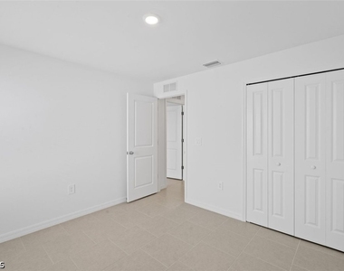4102 San Felice Lane - Photo Thumbnail 8