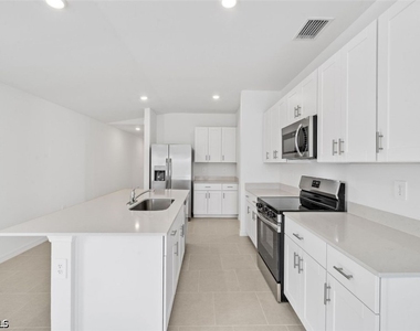 4102 San Felice Lane - Photo Thumbnail 3