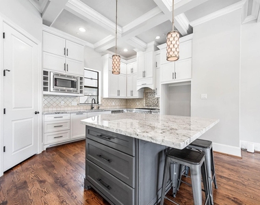 5733 Winsome Lane - Photo Thumbnail 20