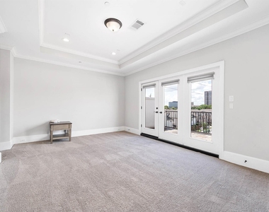 5733 Winsome Lane - Photo Thumbnail 10