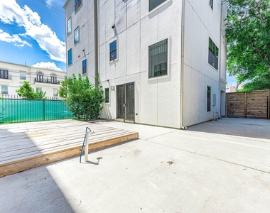5733 Winsome Lane - Photo Thumbnail 28